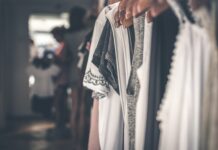 5 rodzajów sukienek, których nie może zabraknąć w szafie kobiety