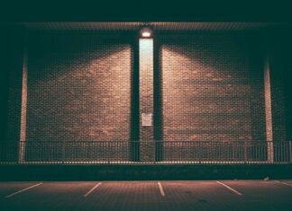 Czy strefa płatnego parkowania dotyczy motocykli?