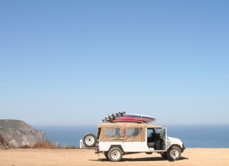 Czy po panelach winylowych można chodzić w szpilkach? Czy po panelach winylowych można chodzić w szpilkach?