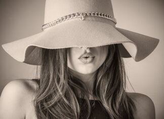 Jakie są modne kolory ścian do salonu? Jakie są modne kolory ścian do salonu?