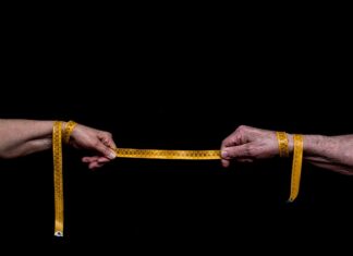 W jakiej odległości od bloku można parkować samochód?