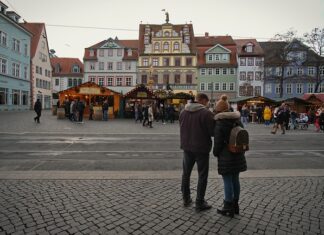 Jak sprawdzić gdzie jest zwarcie? Jak sprawdzić gdzie jest zwarcie?